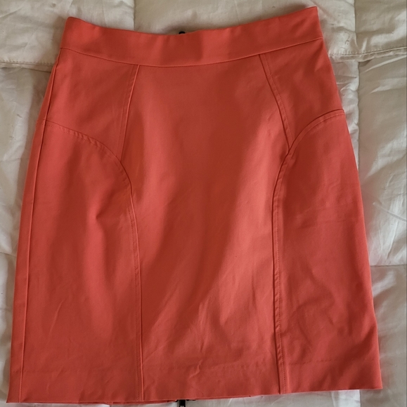 Milly Dresses & Skirts - MILLY mini skirt with back zipper. Coral. Size 6. Unworn